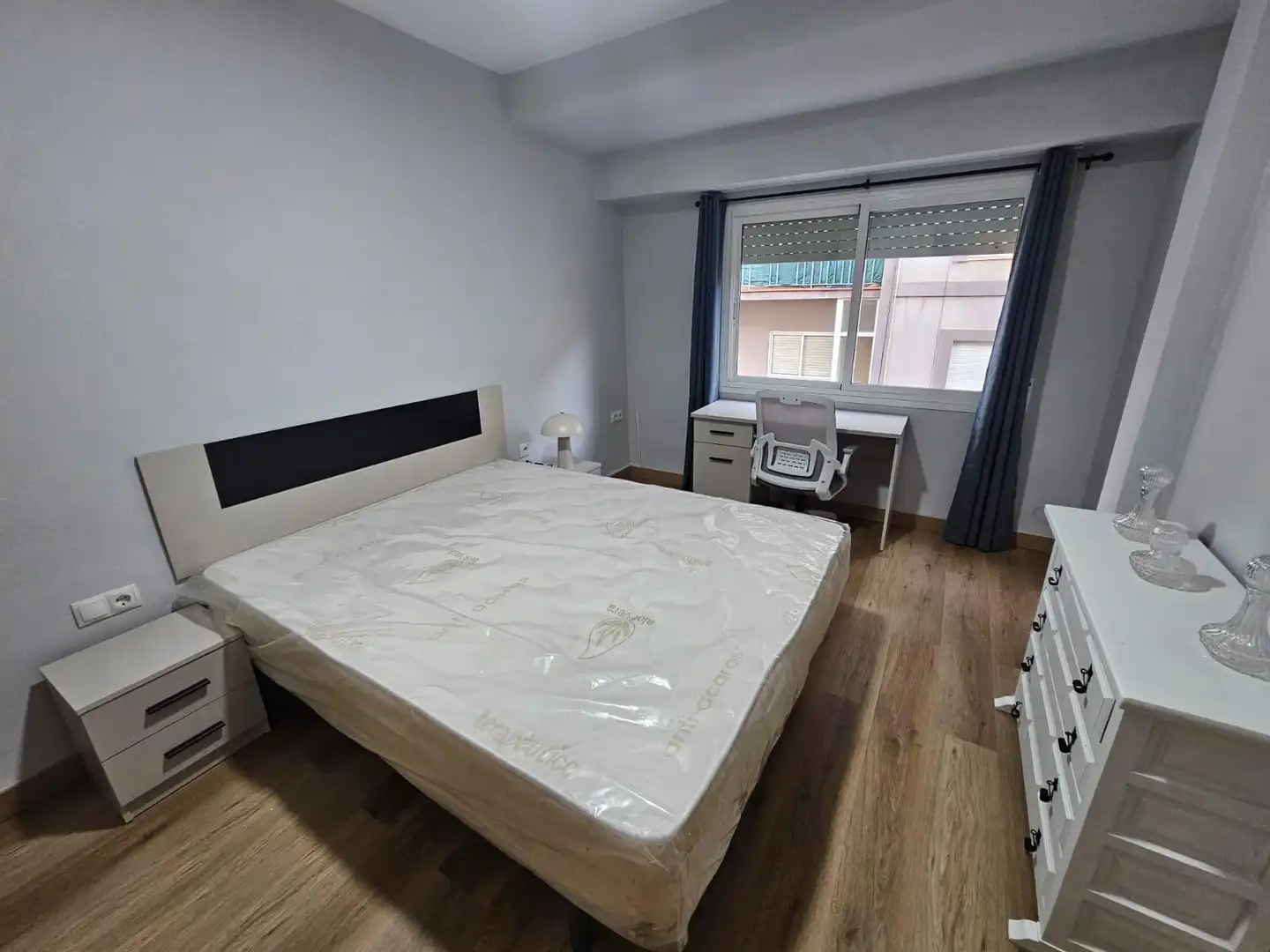 Room in Calle CANIGO, Ciudad Jardín