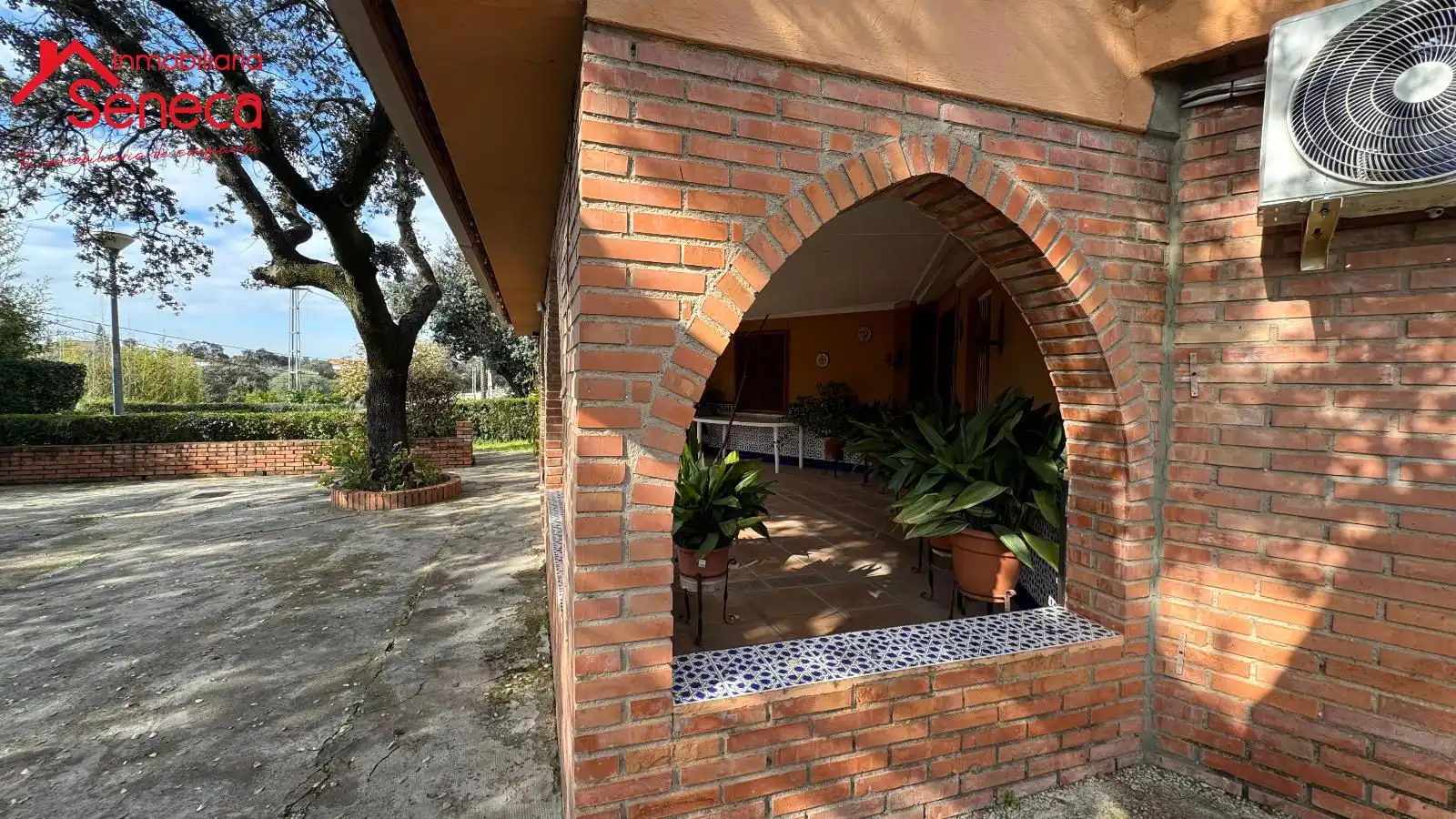 Houses for sale in Córdoba  with Air Conditioner, Heating and Storage room