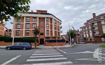 Exterior view of Flat for sale in Castro-Urdiales