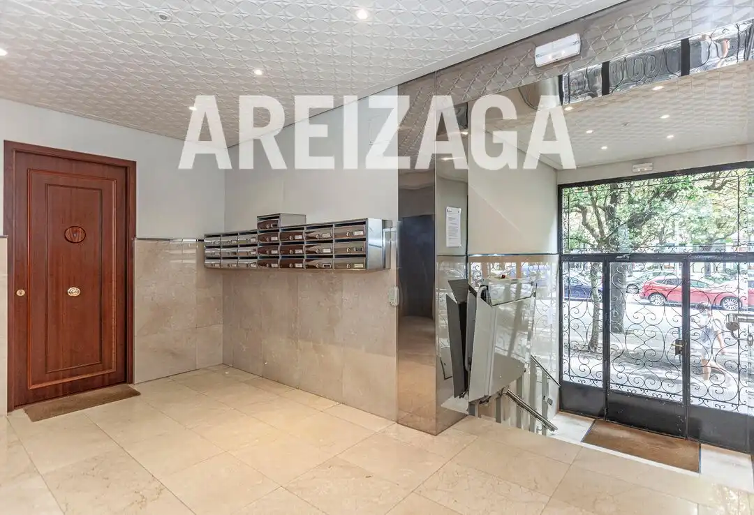 Pis en venda en Donostia - San Sebastián  amb Aire condicionat, Calefacció i Terrassa