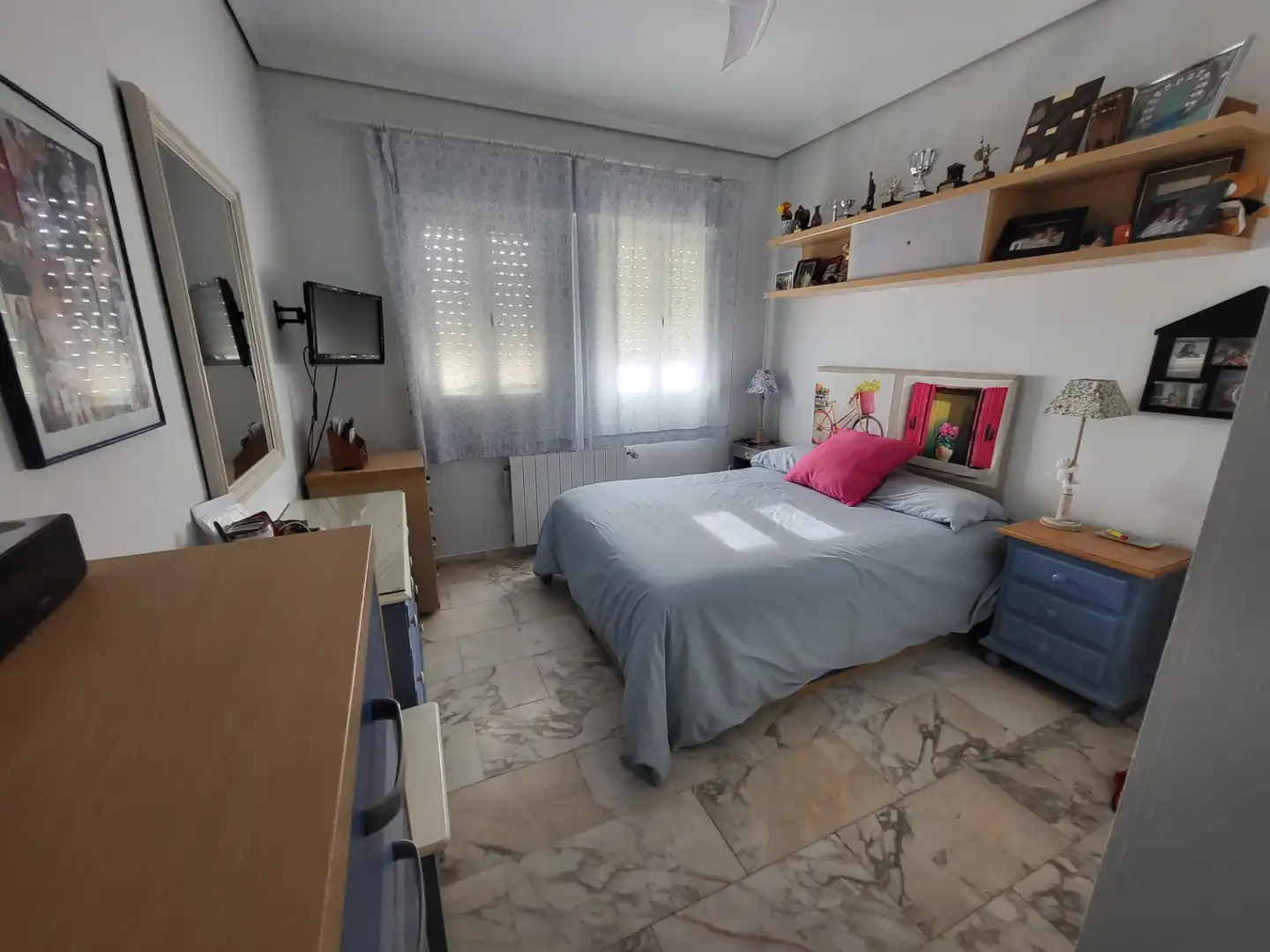Dormitori de Casa o xalet en venda en Badajoz amb Aire condicionat, Calefacció i Jardí privat