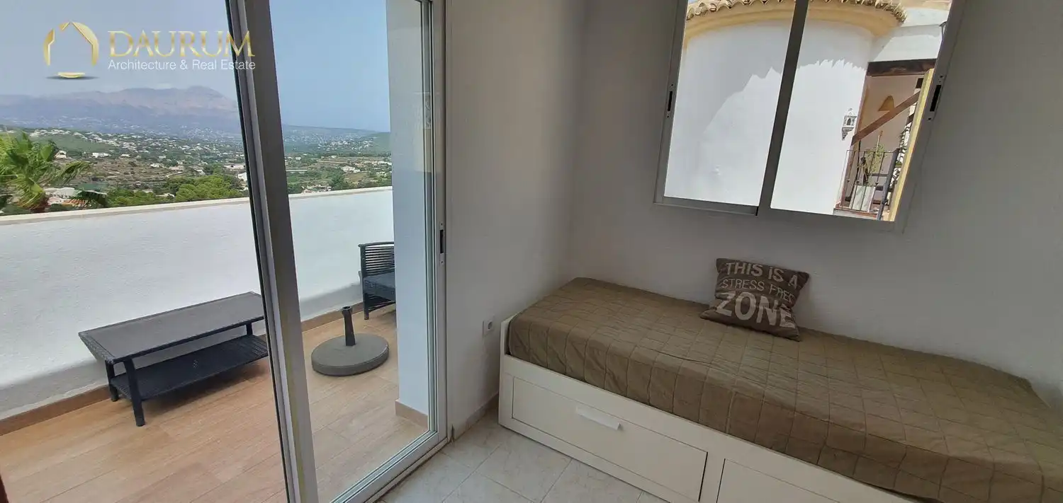 Terraced house with terrace for sale in PP.ASEGADOR Y CALISTR, imagen 13