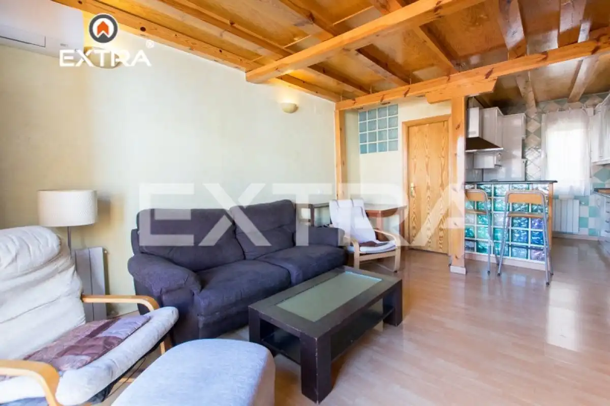 Sala de estar de Ático de alquiler en Madrid con Aire acondicionado, Calefacción y Terraza