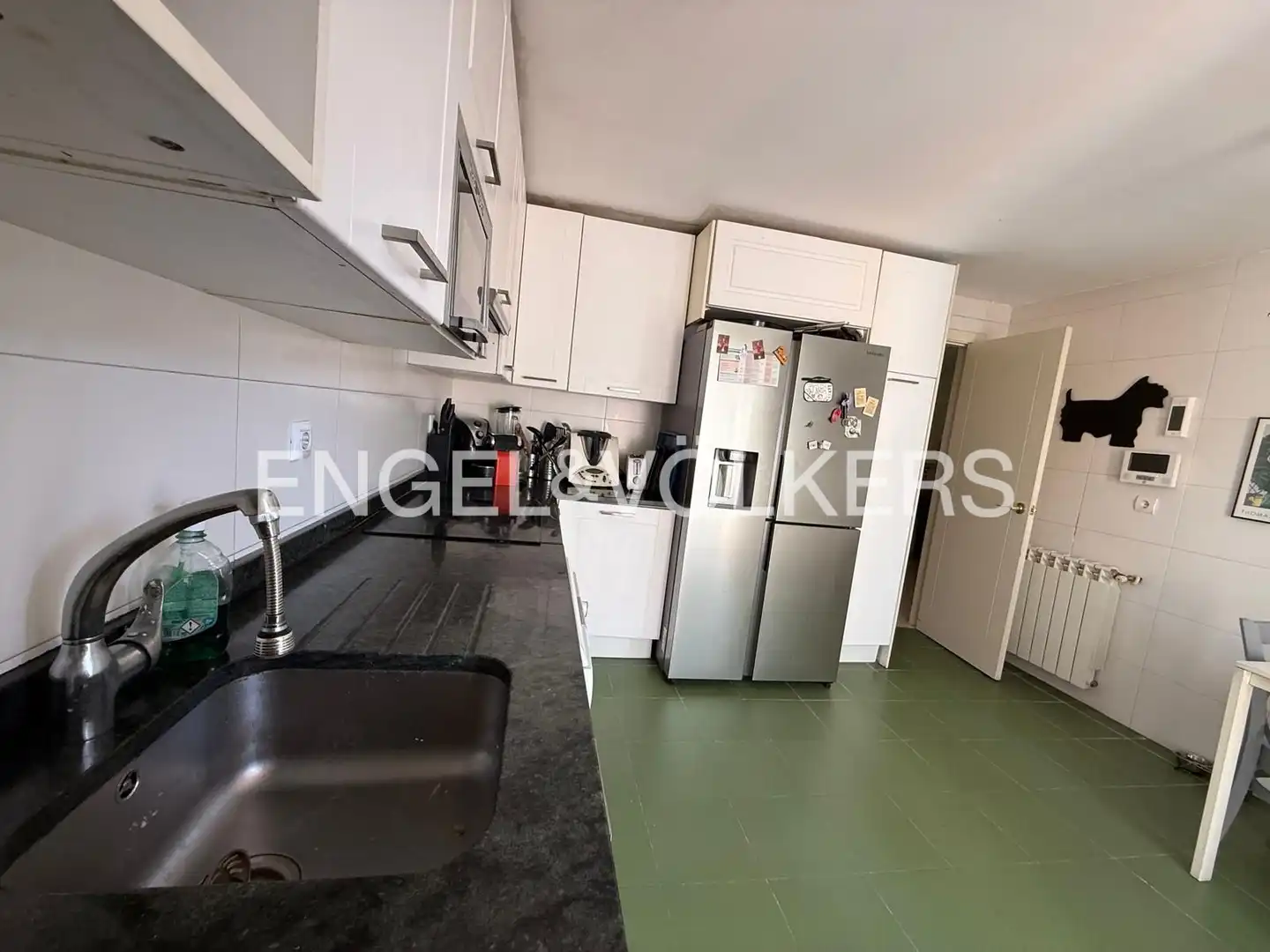 Cocina de Casa adosada en venta en Rivas-Vaciamadrid con Aire acondicionado, Calefacción y Jardín privado
