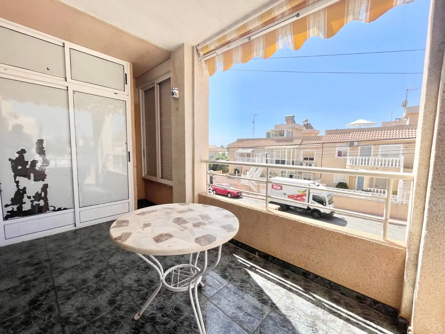 Apartment with pool to rent in Playa de los Locos