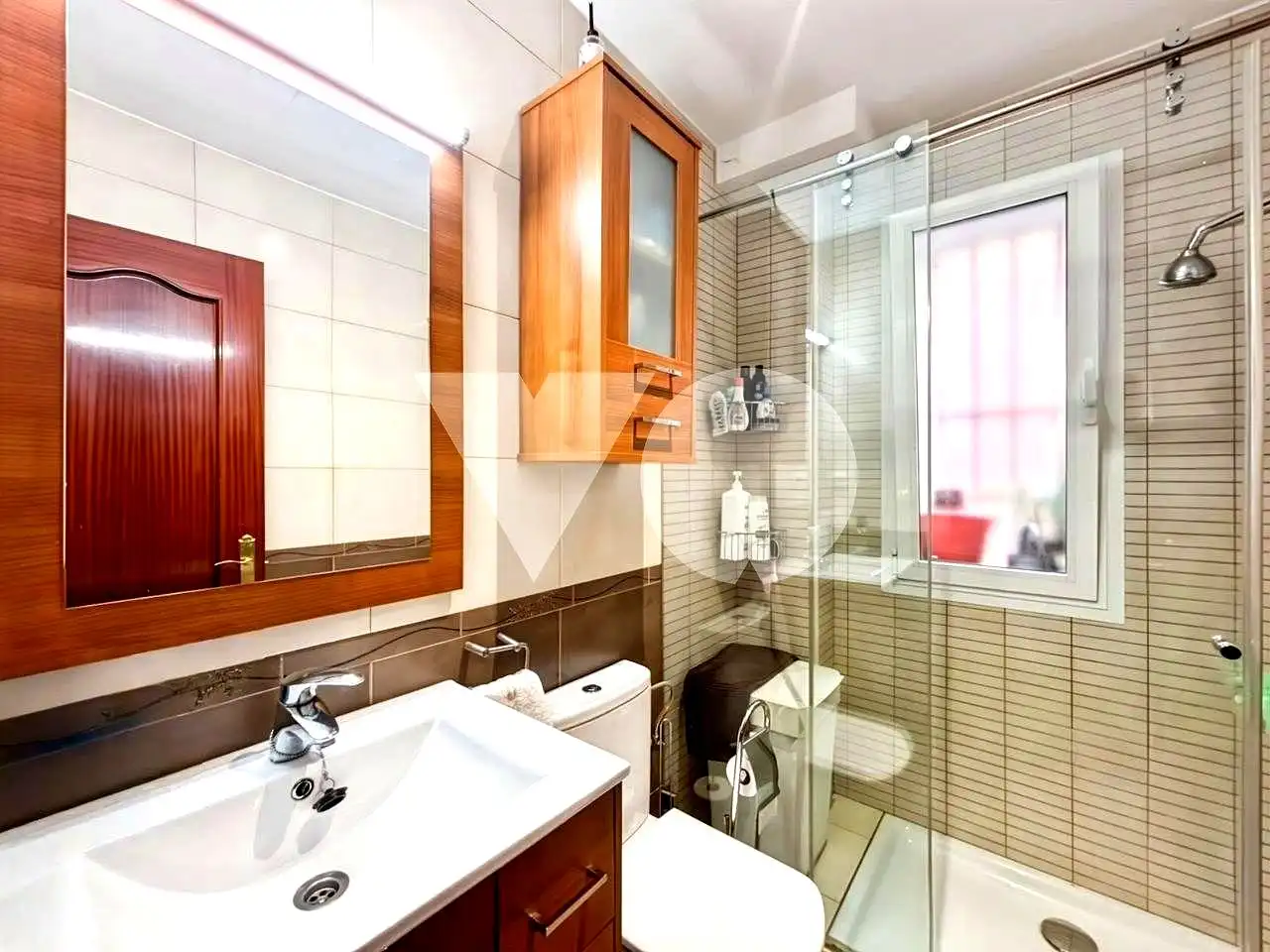 Baño de Piso en venta en Madrid con Aire acondicionado, Calefacción y Amueblado