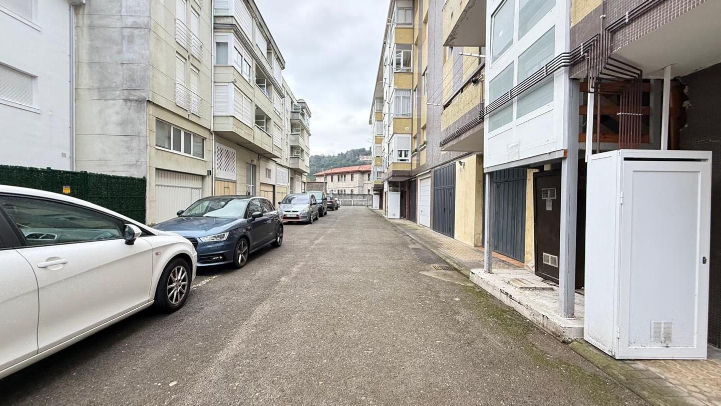 Vista exterior de Traster en venda en Laredo