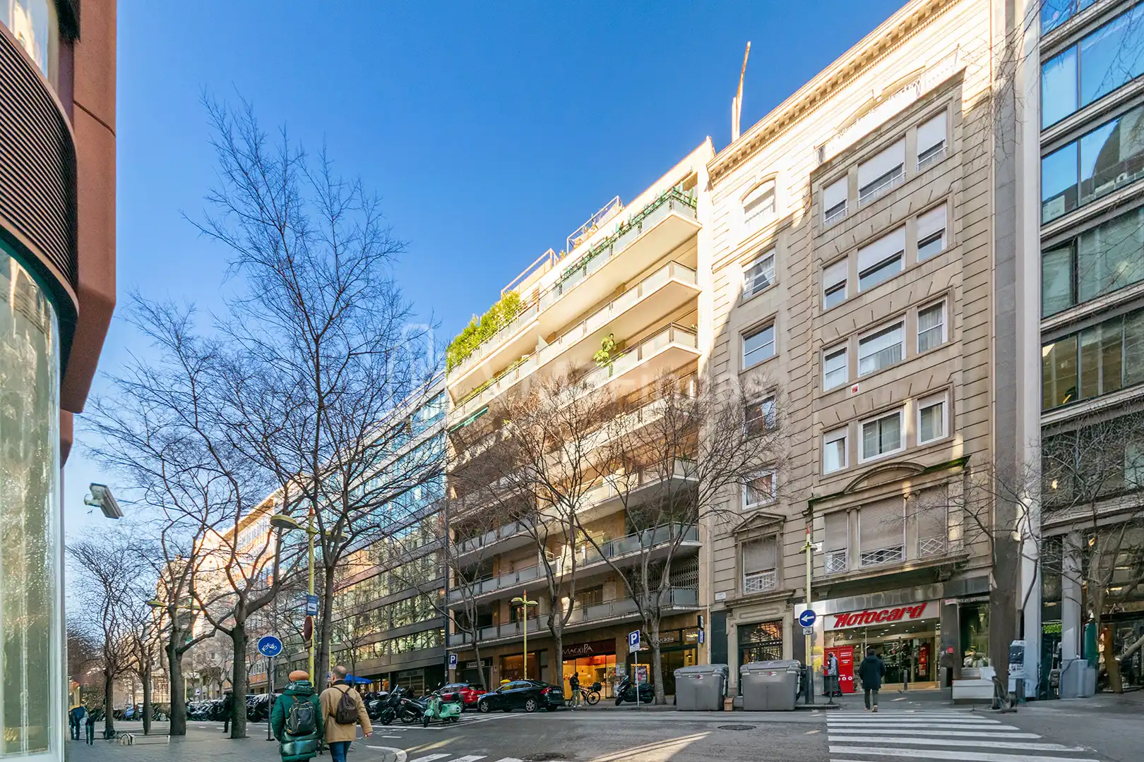 Außenansicht von Wohnung zur Miete in Barcelona mit Klimaanlage, Heizung und Parkett