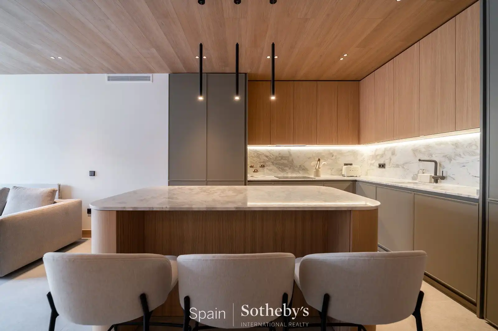 Cuina de Apartament en venda en Madrid amb Aire condicionat, Calefacció i Terrassa
