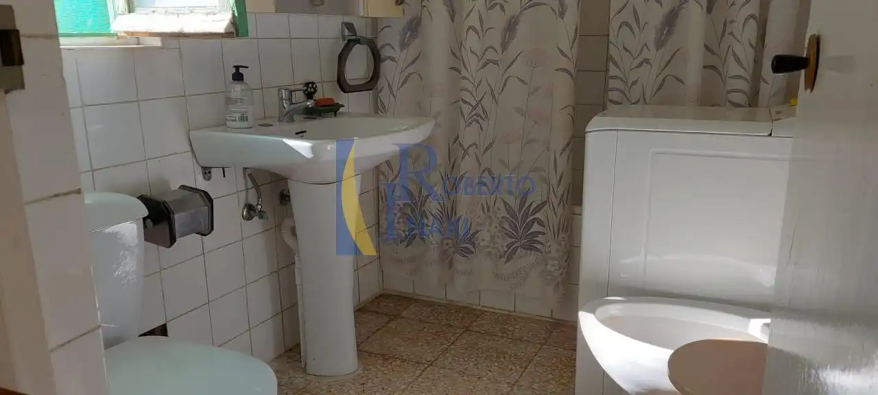 Bany de Casa o xalet en venda en Fuentes de Carbajal amb Jardí privat