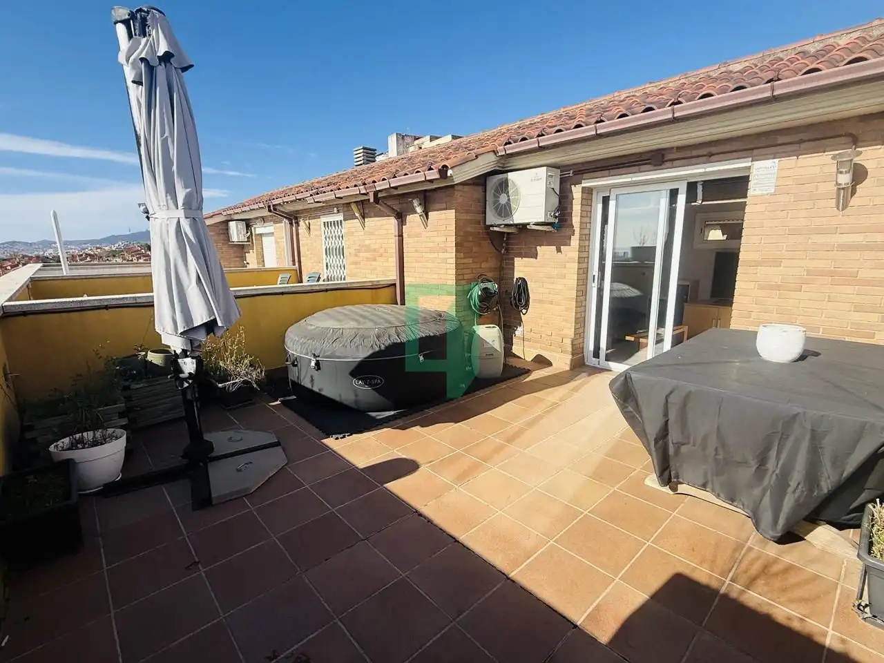 Terrassa de Casa adosada en venda en Badalona amb Aire condicionat, Calefacció i Terrassa
