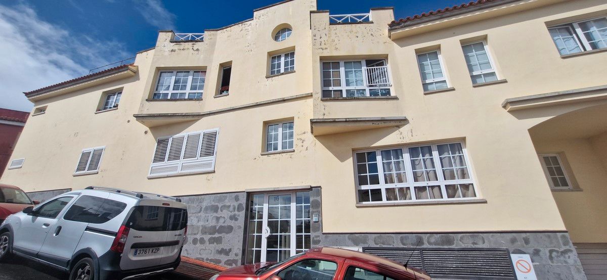 Exterior view of Flat for sale in Firgas  with Storage room