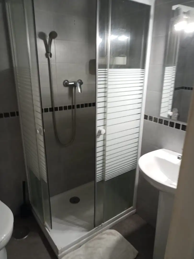 Bathroom of Flat for rent in Elche / Elx  with Air Conditioner and Furnished