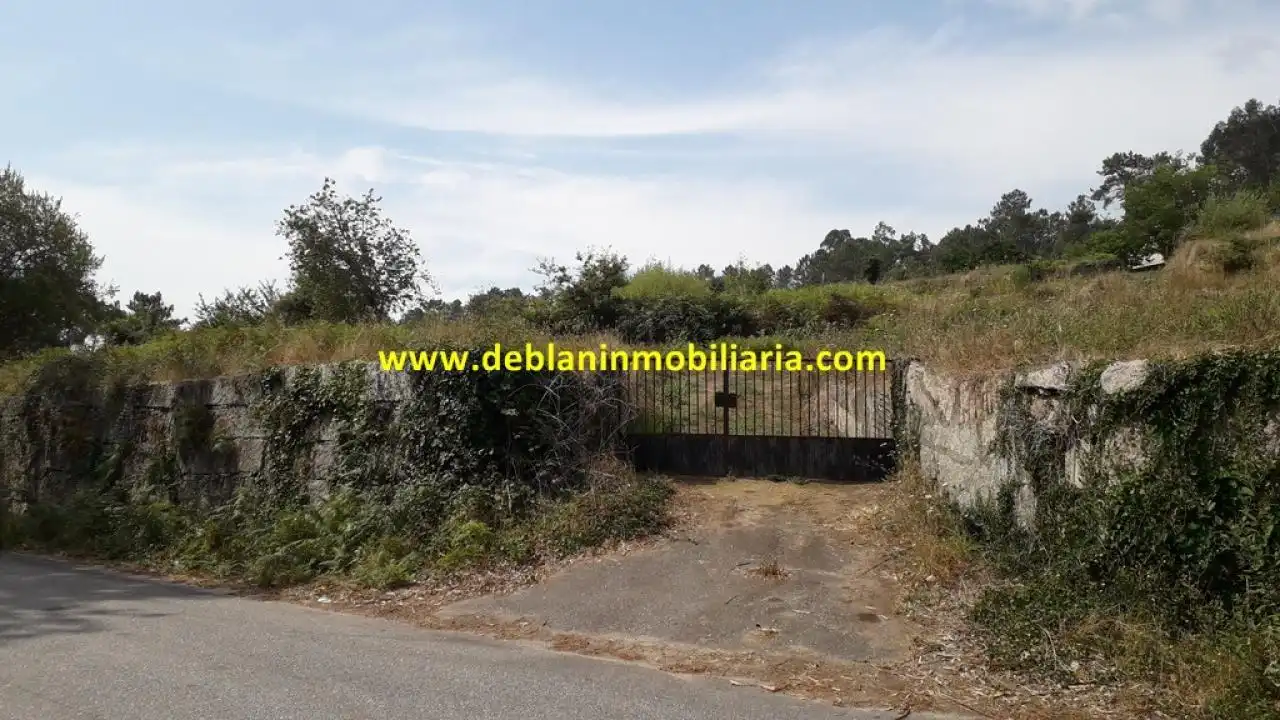 Terreno rustico in vendita a Tui
