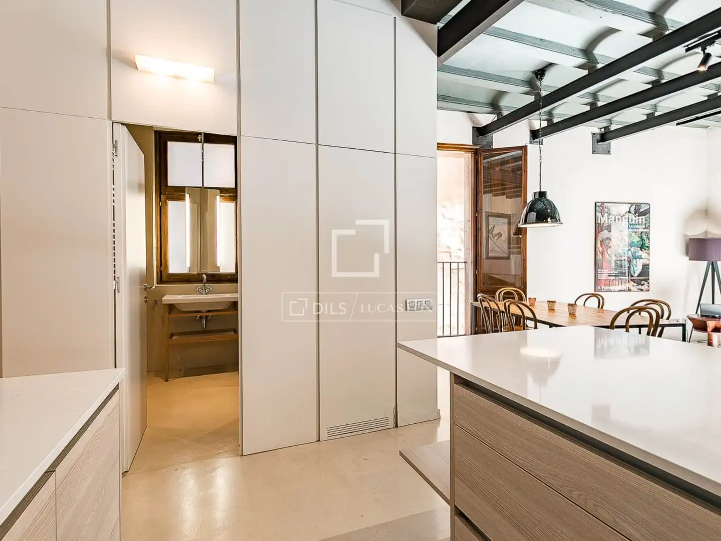Küche von Wohnung zum Verkauf in Barcelona mit Klimaanlage, Heizung und Möbliert
