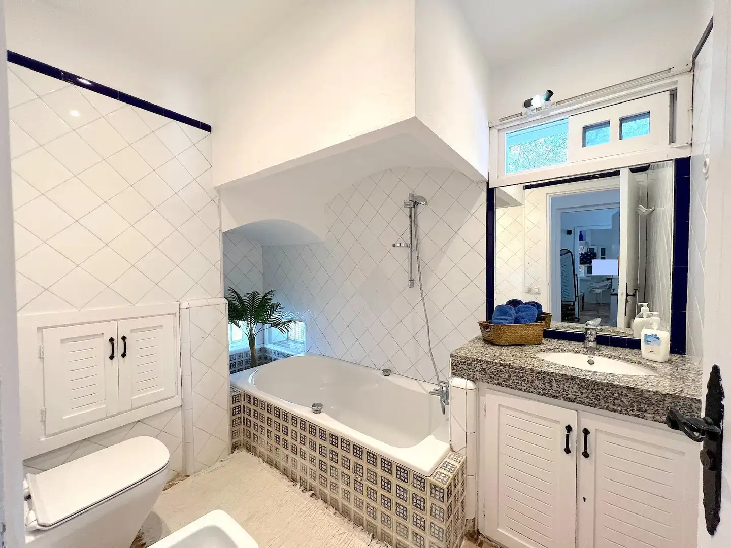 Bathroom of Houses for sale in Sant Antoni de Portmany  with Air Conditioner, Heating and Private garden