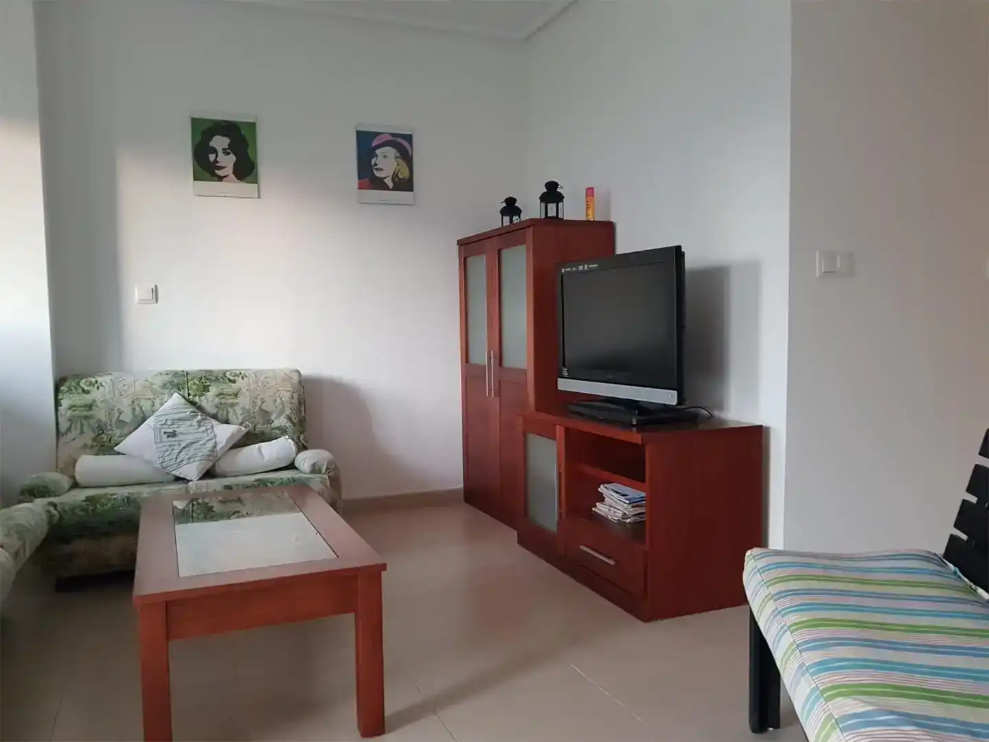 Sala d'estar de Apartament en venda en Murcia amb Aire condicionat, Jardí privat i Parquet