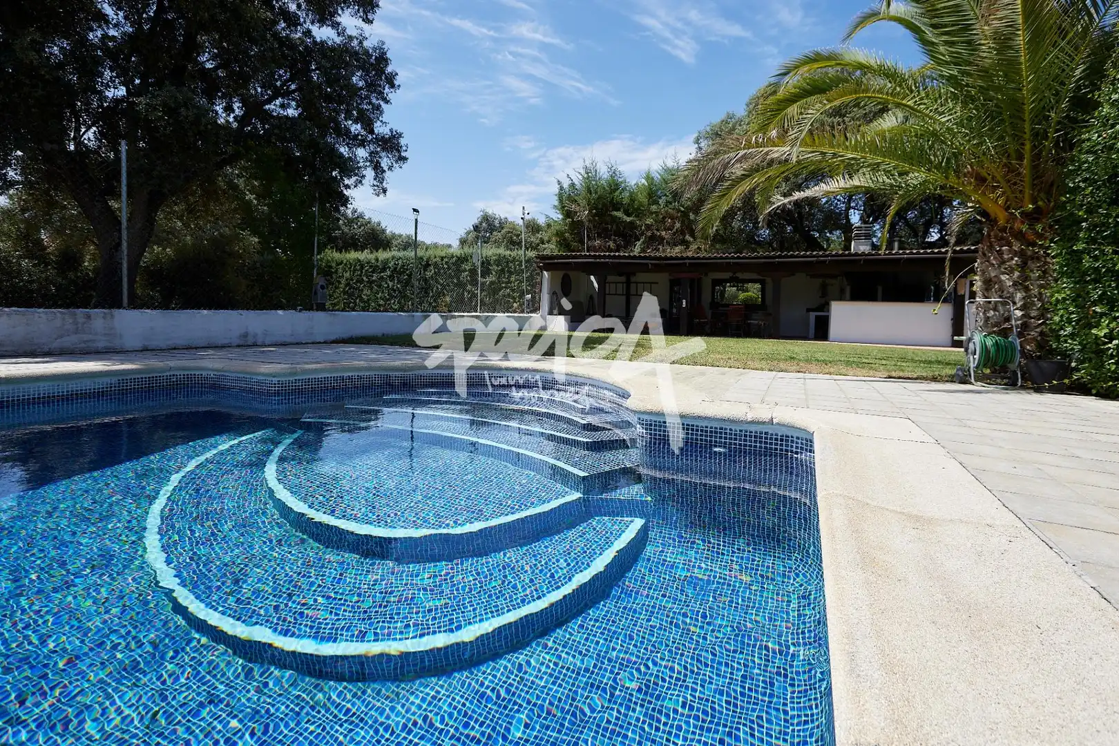 Swimming pool of Houses for rent in Villanueva de la Cañada  with Air Conditioner, Heating and Private garden