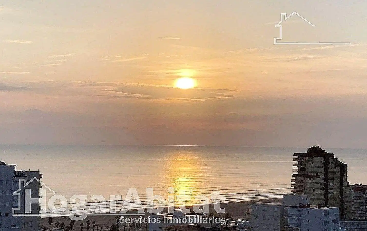 Außenansicht von Wohnung zum Verkauf in Gandia mit Klimaanlage, Privatgarten und Gemeinschaftspool