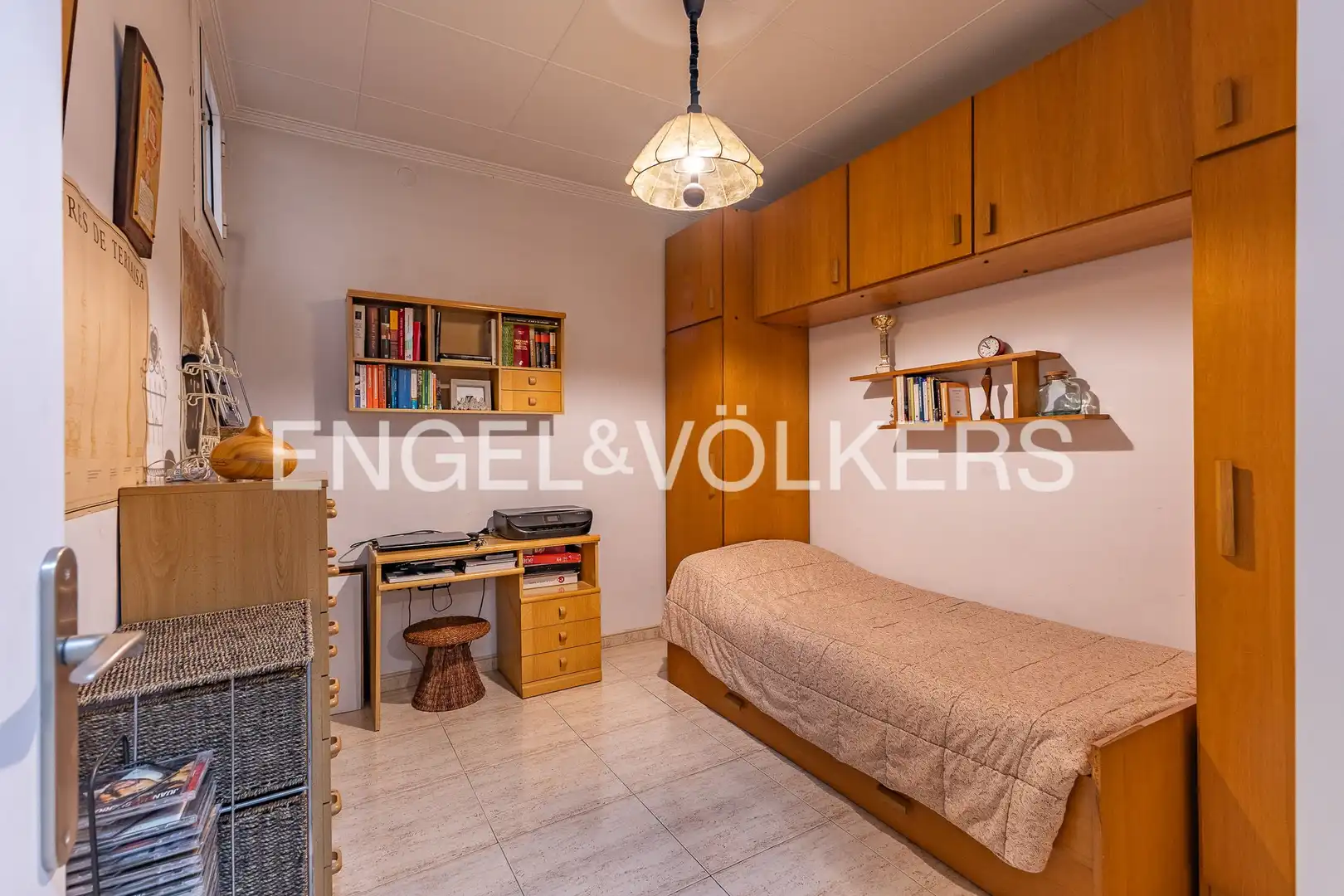 Habitación de Casa o chalet en venta en Terrassa con Aire acondicionado, Calefacción y Jardín privado
