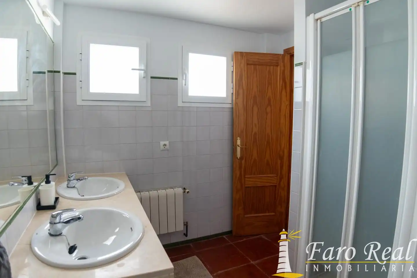 Bany de Casa o xalet en venda en Sanlúcar de Barrameda amb Aire condicionat, Jardí privat i Terrassa