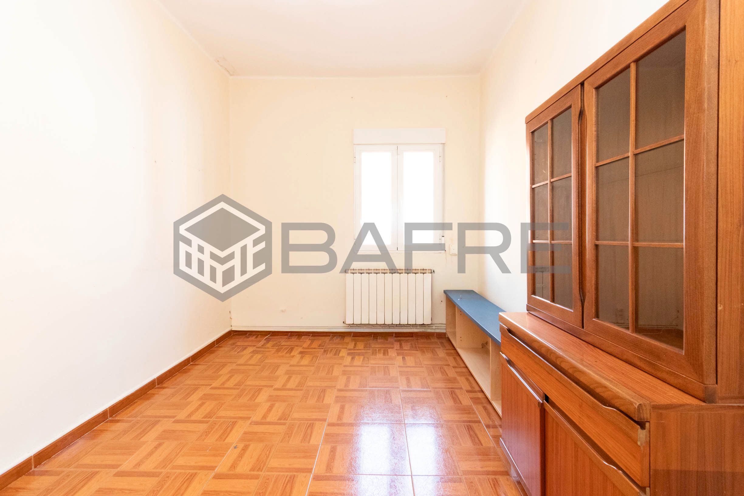 Bedroom of Flat for sale in  Madrid Capital  with Air Conditioner, Heating and Terrace