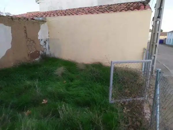 Casa adosada en venta en Montamarta