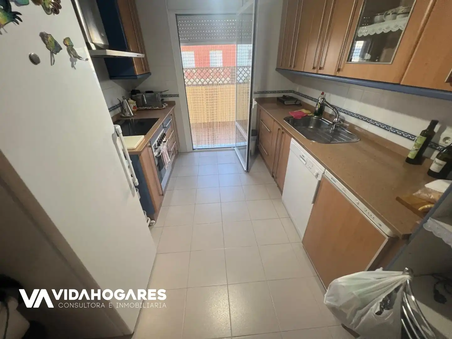 Cuina de Àtic en venda en Rota amb Terrassa, Traster i Piscina
