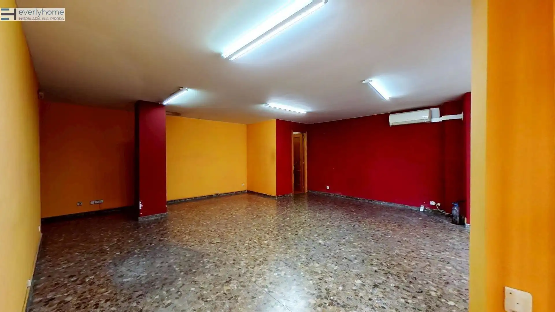 Commercial properties for rent in El Pla del Real