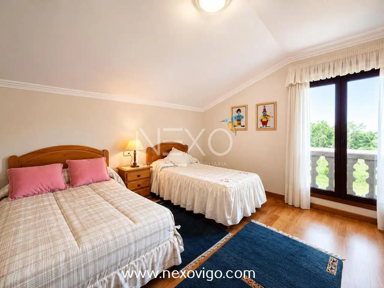 Schlafzimmer von Haus oder Chalet zum Verkauf in Cangas  mit Heizung, Privatgarten und Terrasse