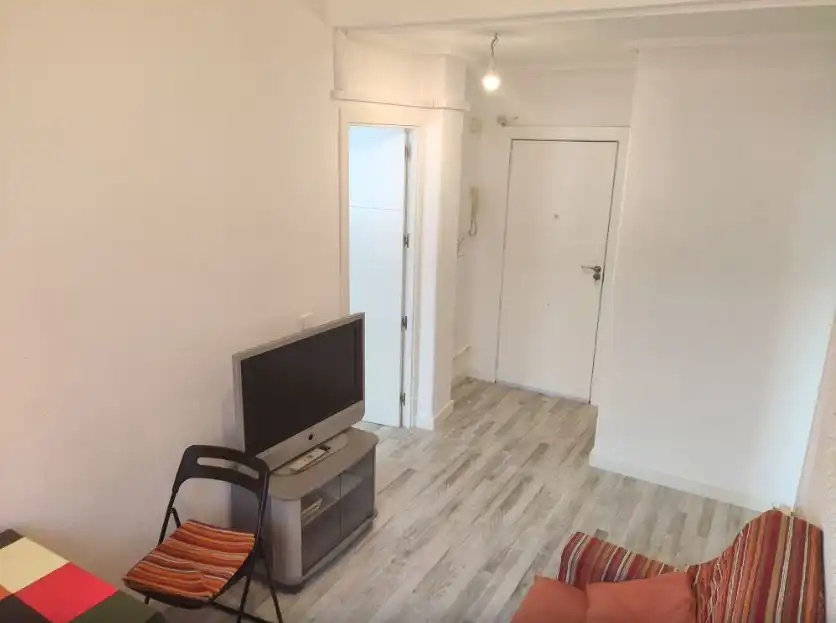 Piso de alquiler en  Zaragoza Capital con Calefacción, Parquet y Amueblado