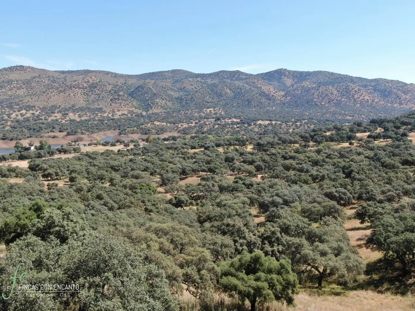 Country homes for sale in Cazalla de la Sierra  with Swimming Pool