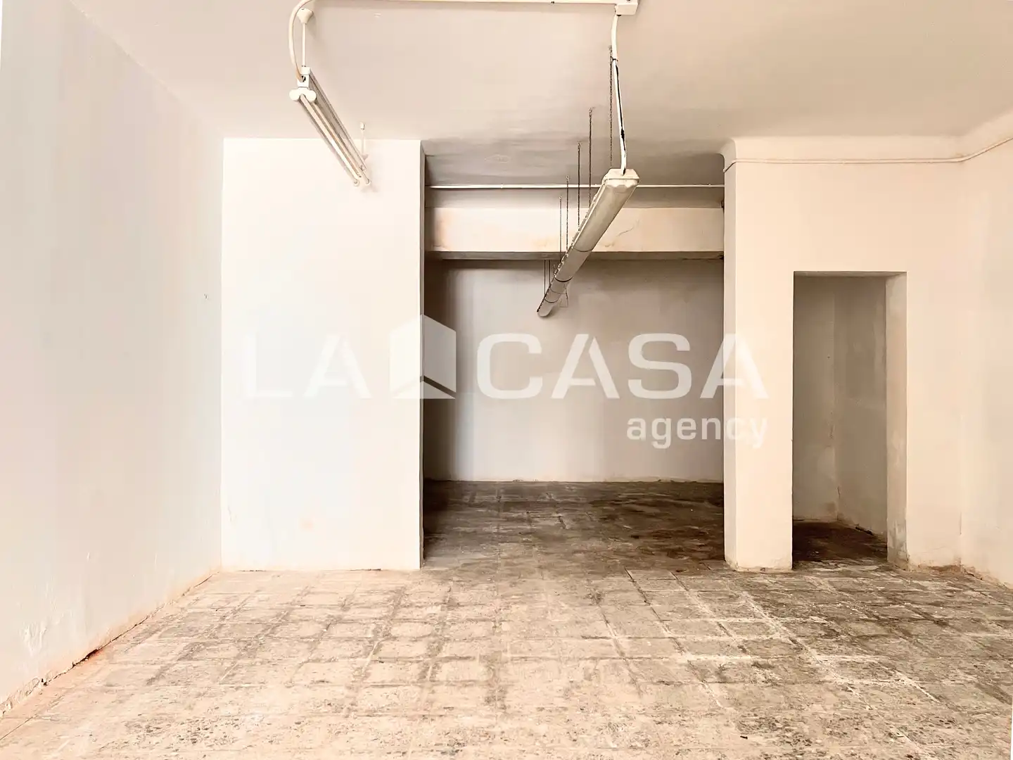 Local en venta en Badalona