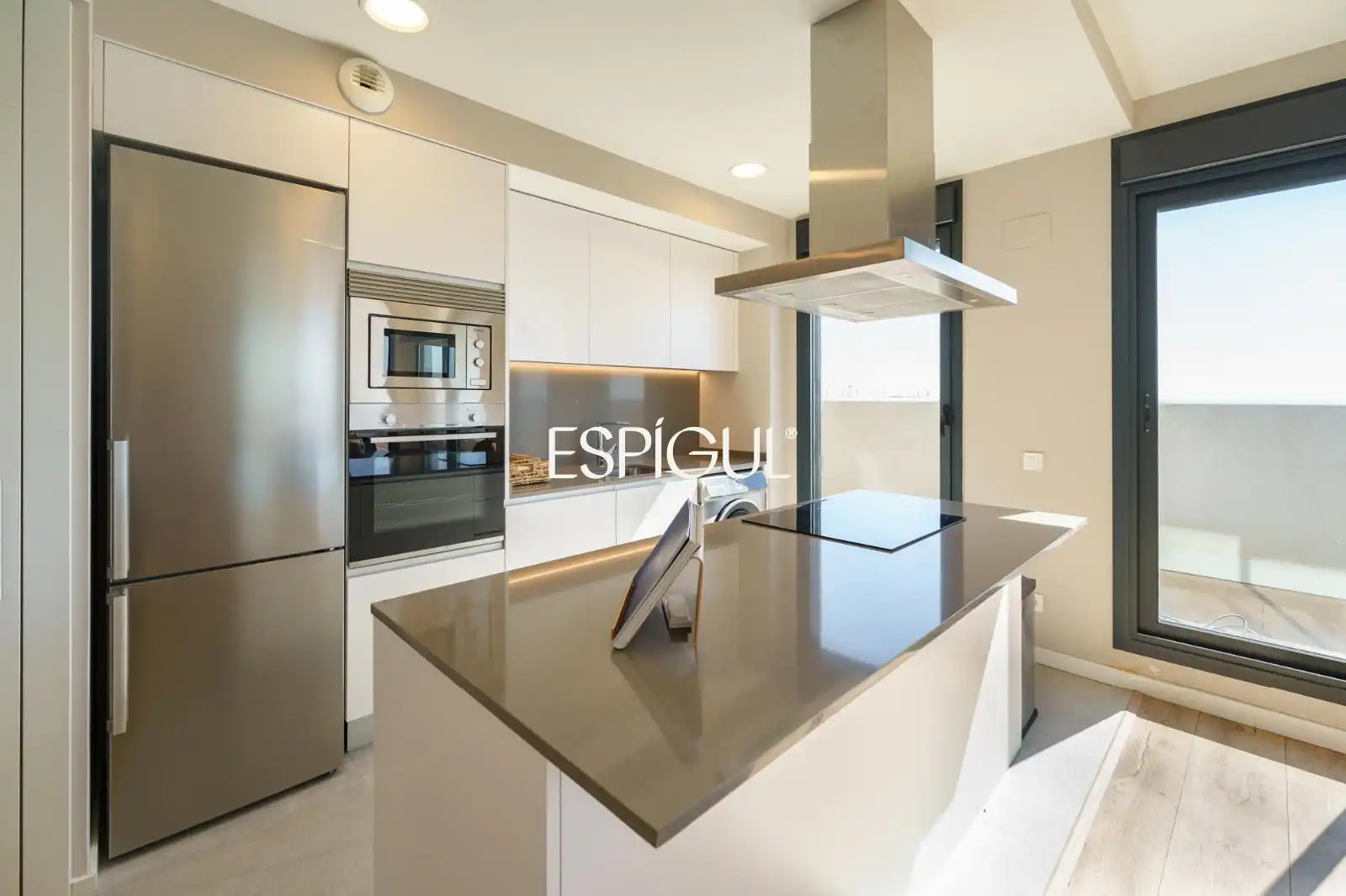 Kitchen of Attic for sale in Montgat  with Air Conditioner, Heating and Parquet flooring