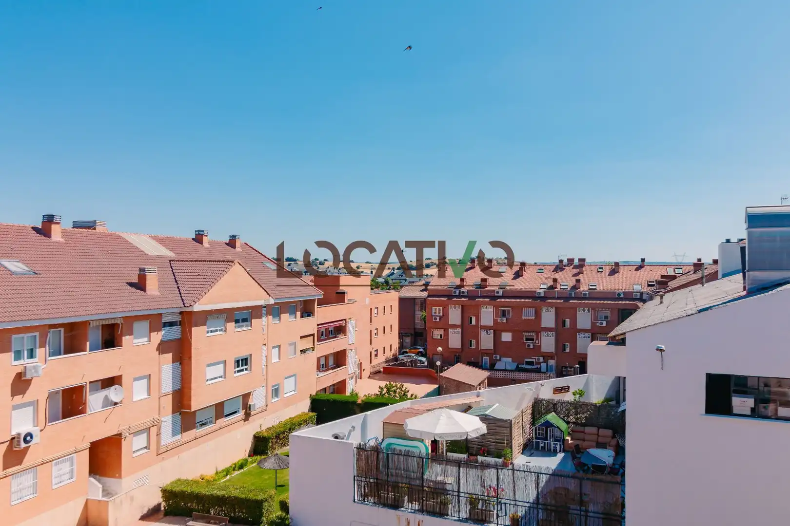 Vista exterior de Dúplex en venta en Villanueva del Pardillo con Aire acondicionado, Calefacción y Trastero