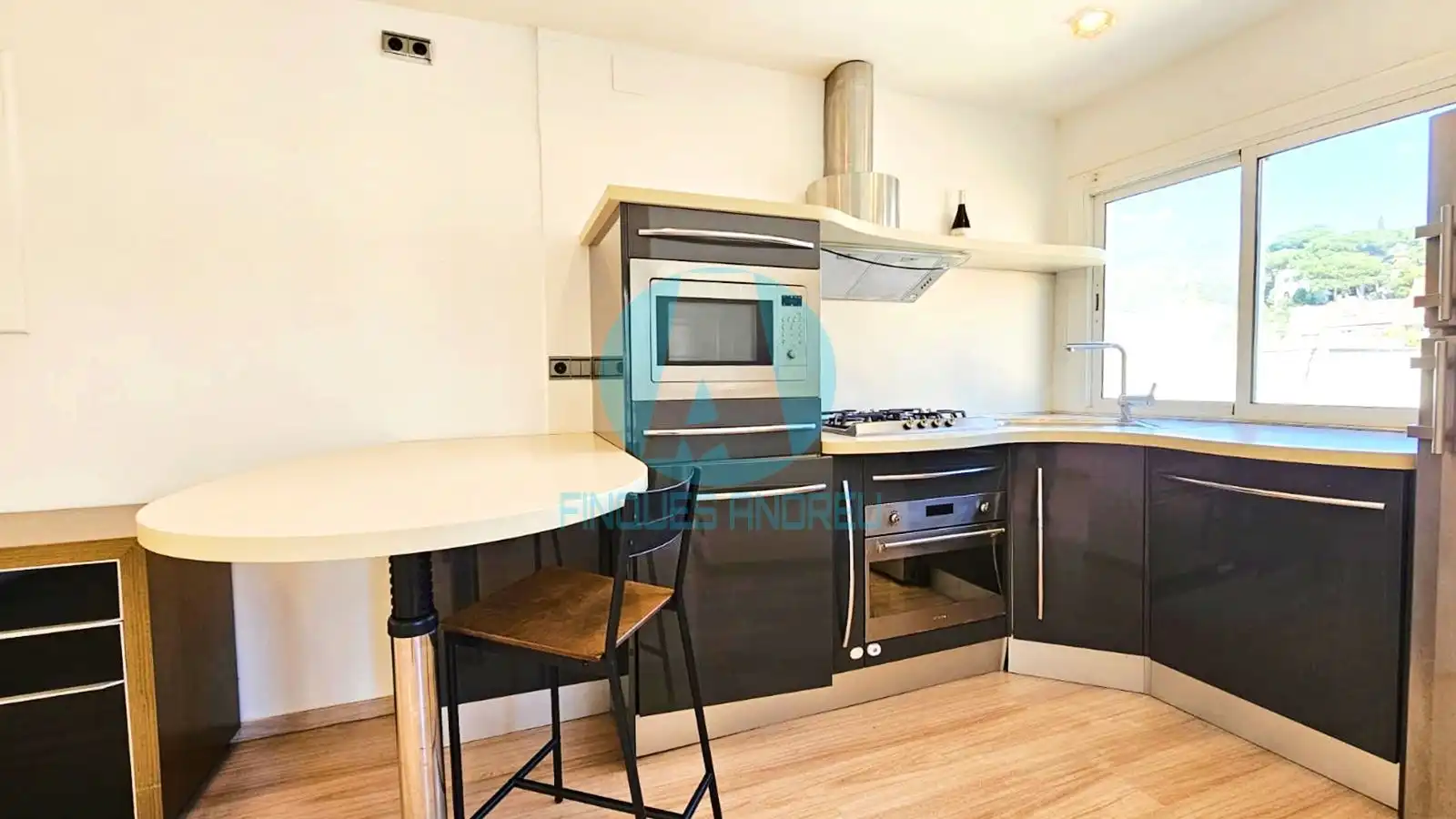 Cocina de Piso en venta en Caldes d'Estrac con Calefacción
