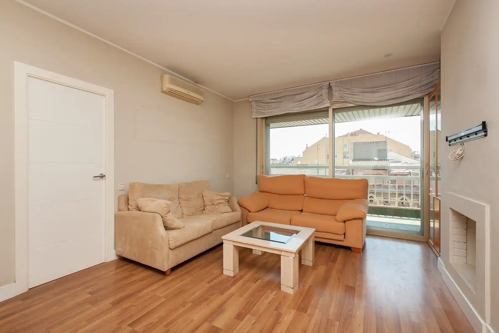 Wohnung zur Miete in Carrer de Balmes, Dreta de l'Eixample