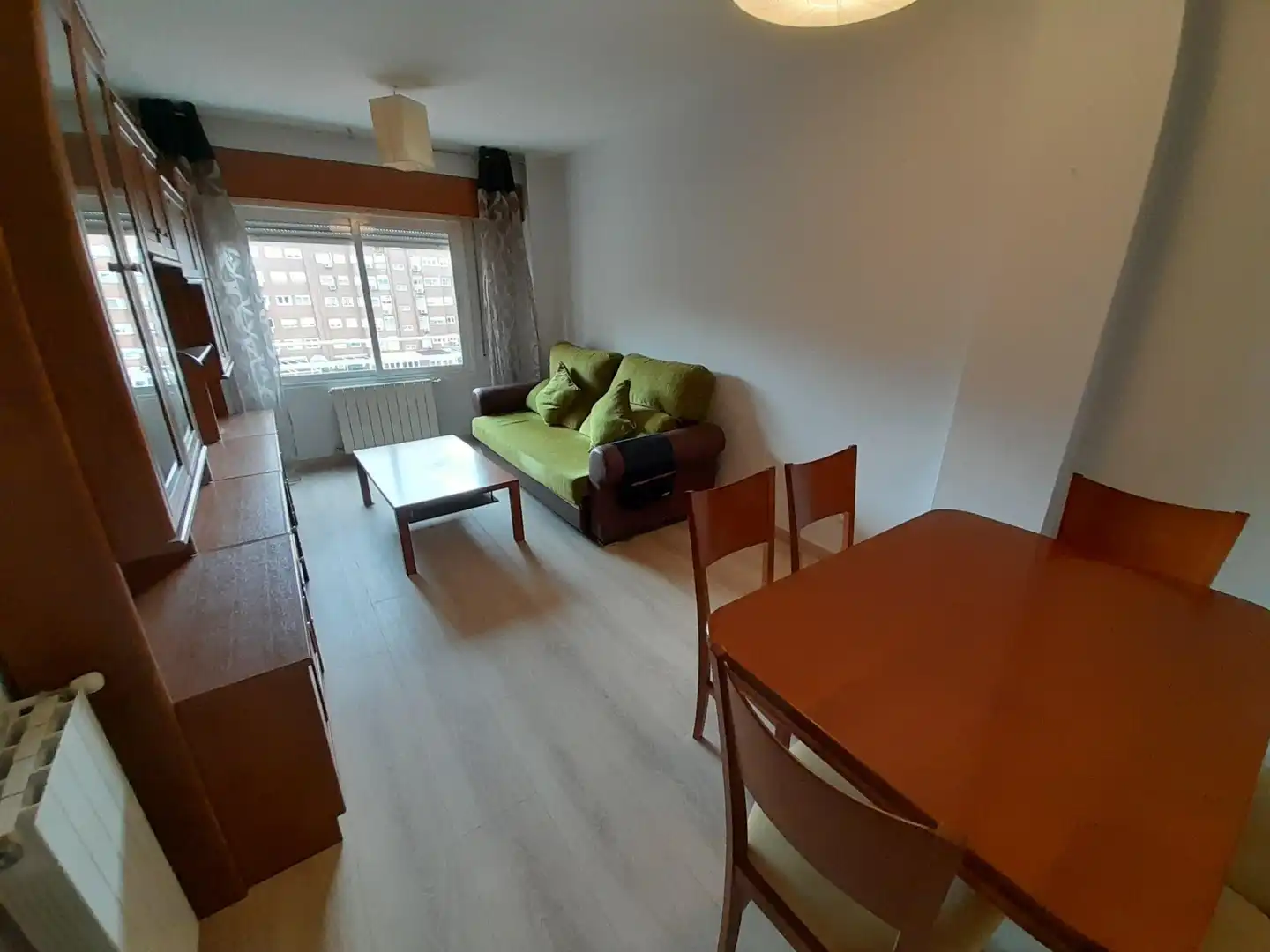 Living room of Flat for rent in Madrid  with Air Conditioner, Heating and Storage room