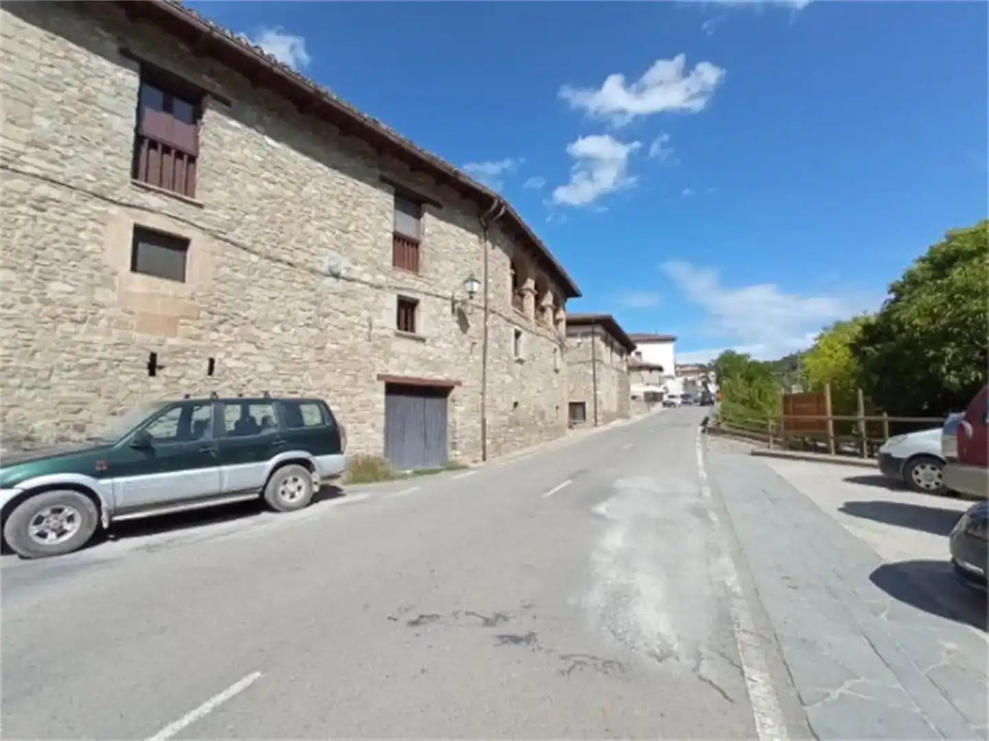Vista exterior de Piso en venta en Salvatierra de Esca, Zaragoza