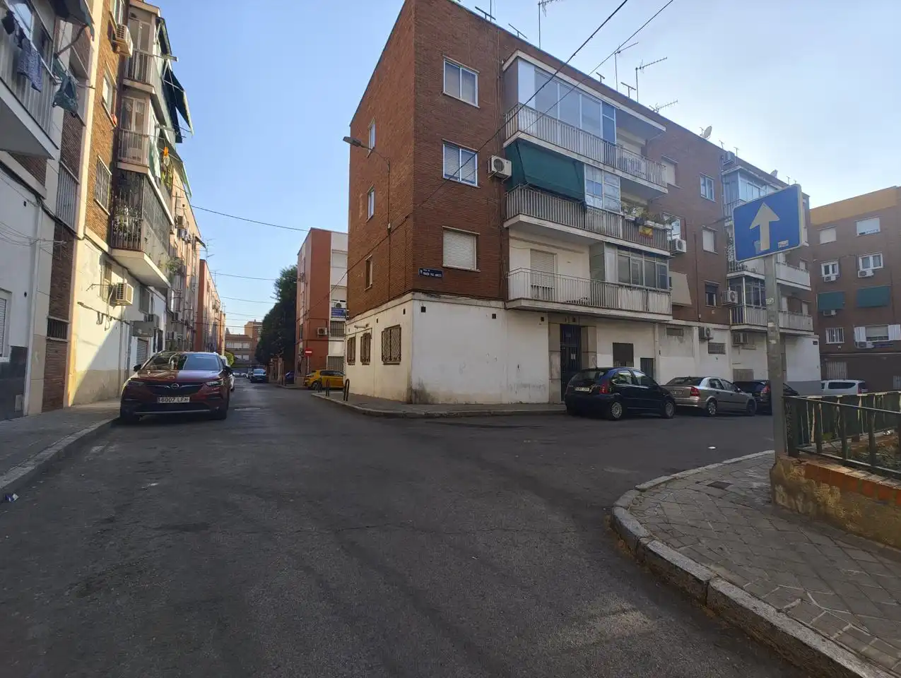 Vista exterior de Planta baja en venta en Madrid