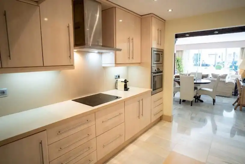 Kitchen of Ground floor for sale in Estepona  with Air Conditioner, Terrace and Swimming Pool