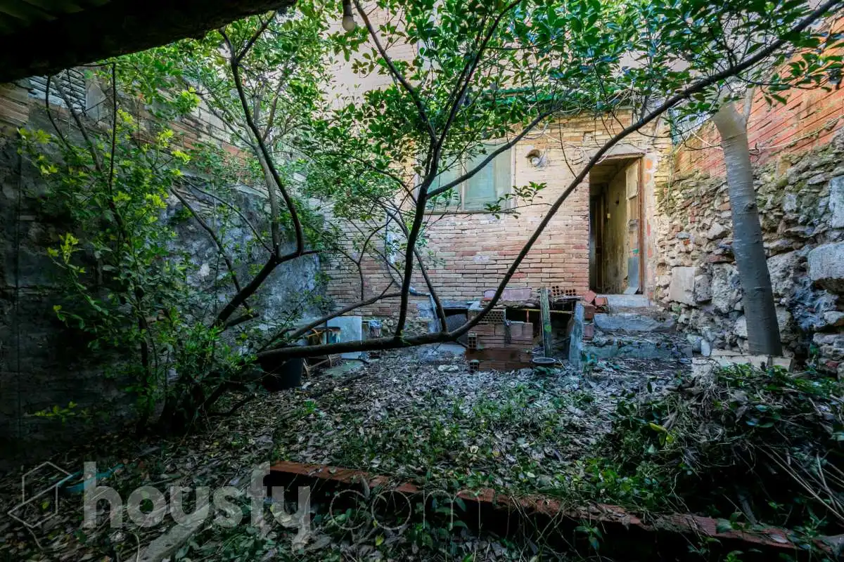 Country homes for sale in La Granada  with Private garden