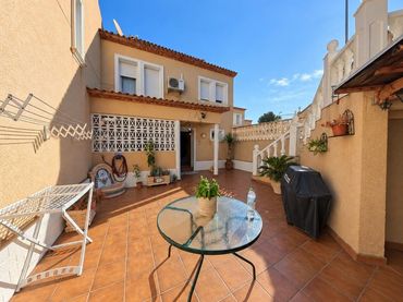 Maison mitoyenne avec jardin à vendre à Escandinavia - Cautivador