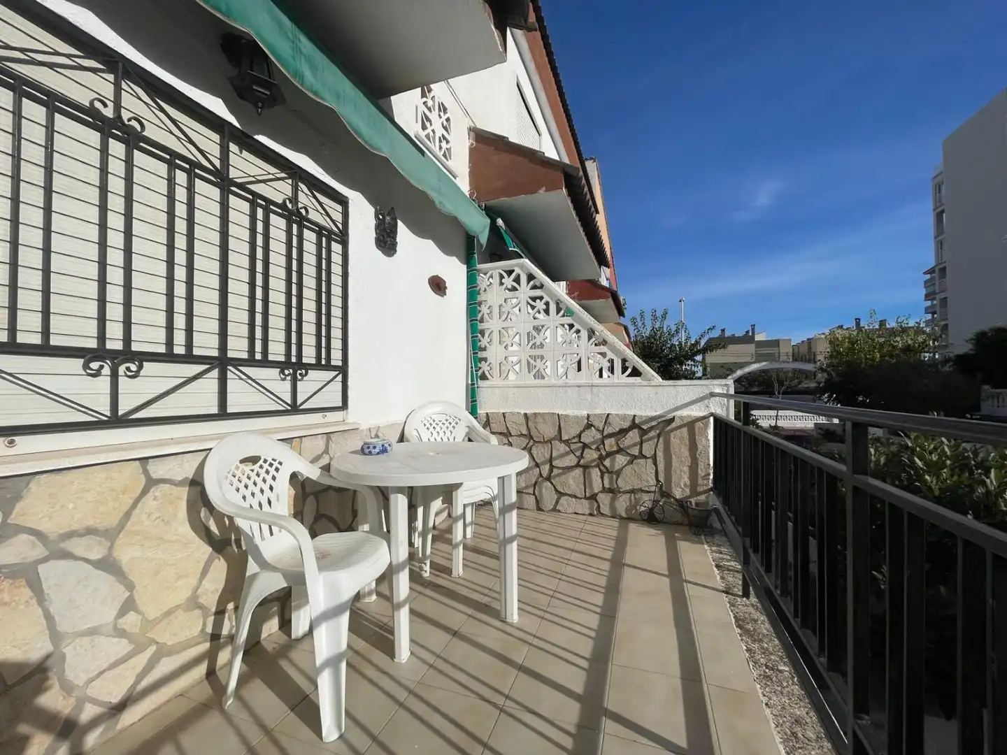 Vista exterior de Casa o chalet en venta en Oropesa del Mar / Orpesa con Terraza, Trastero y Balcón