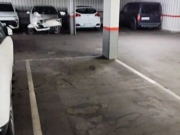 Parkplatz von Garage zur Miete in Coslada