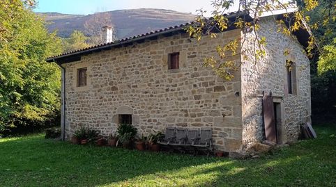 Foto 3 de Finca rústica en venda a Barrio Bárcena, 147, Santiurde de Toranzo, Cantabria