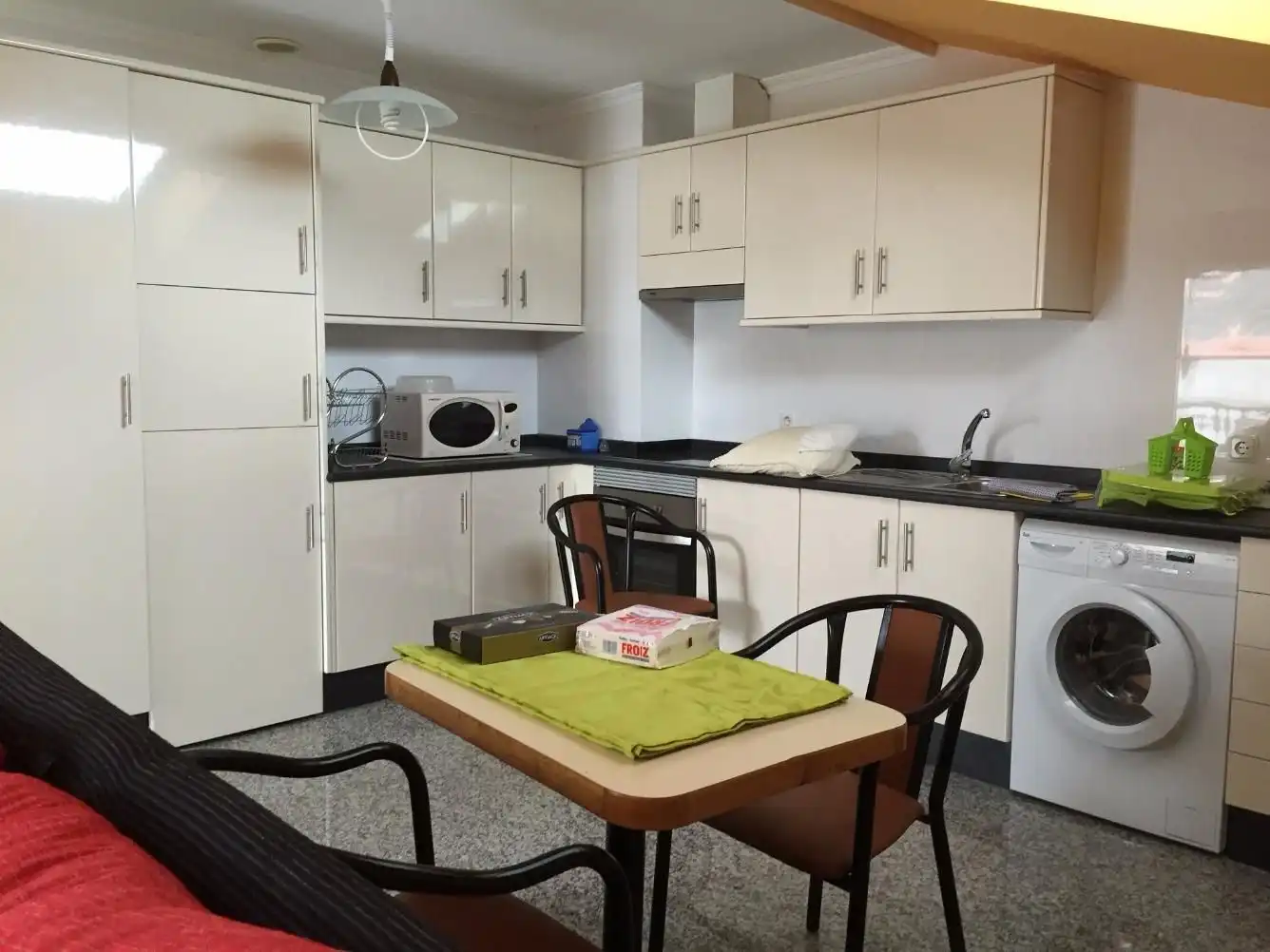 Küche von Dachboden zur Miete in Ferrol mit Heizung, Parkett und Terrasse