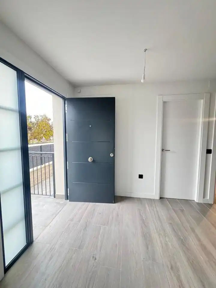 Haus oder Chalet zum Verkauf in Palazuelos de Eresma mit Privatgarten, Terrasse und Abstellraum