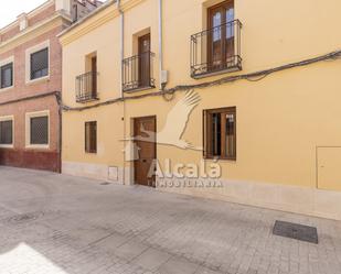Exterior view of Single-family semi-detached for sale in Alcalá de Henares  with Heating and Balcony