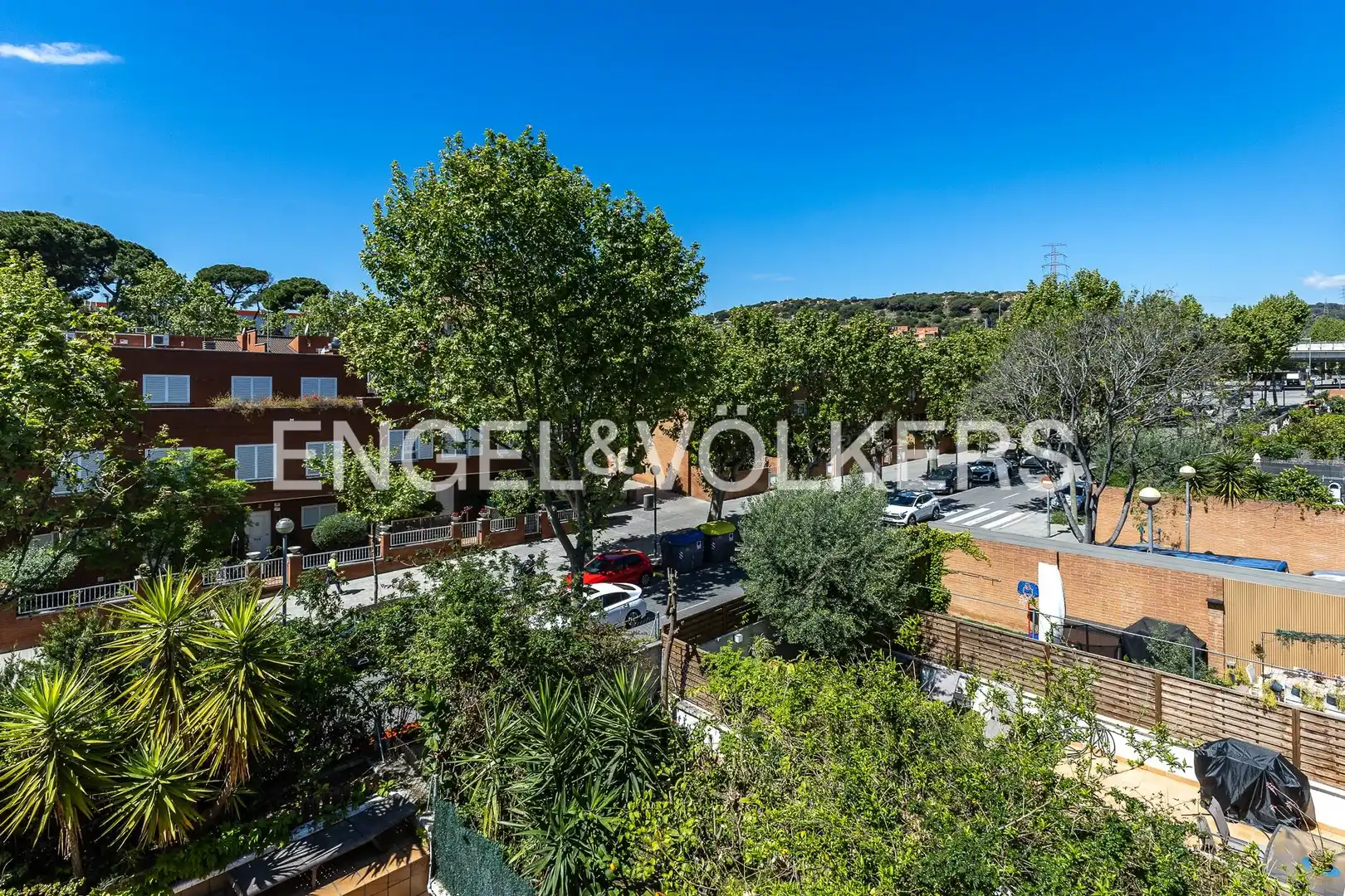 Exterior view of Houses for sale in Badalona  with Air Conditioner, Heating and Private garden